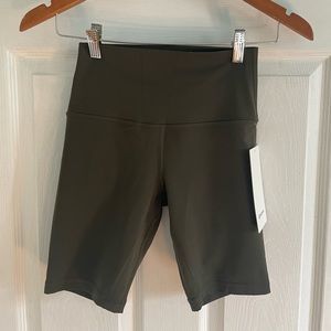 Lululemon Align shorts, size 4, green. NWT’s.